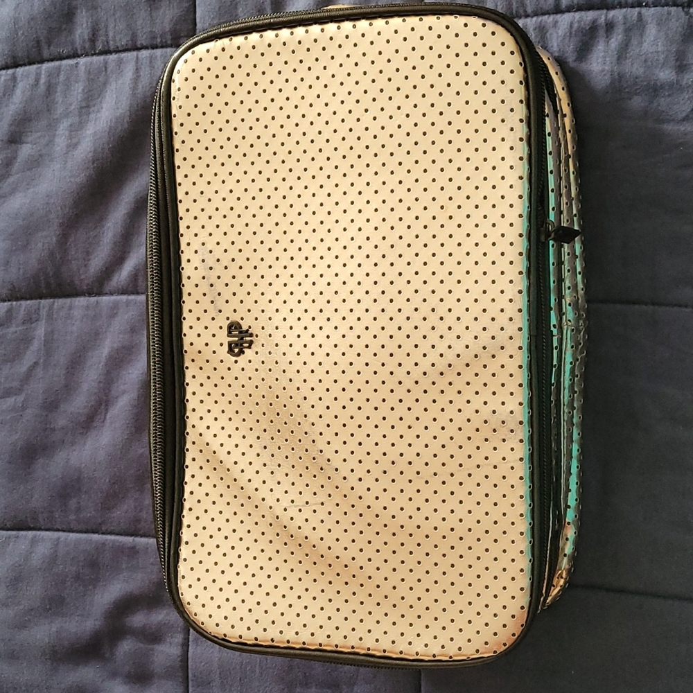 PurseN "Amour" Travel Makeup and Toiletry Bag - FREE SHIPPING